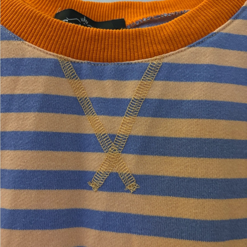 Women’s Striped Sweatshirt - XL - Picture 2 of 5